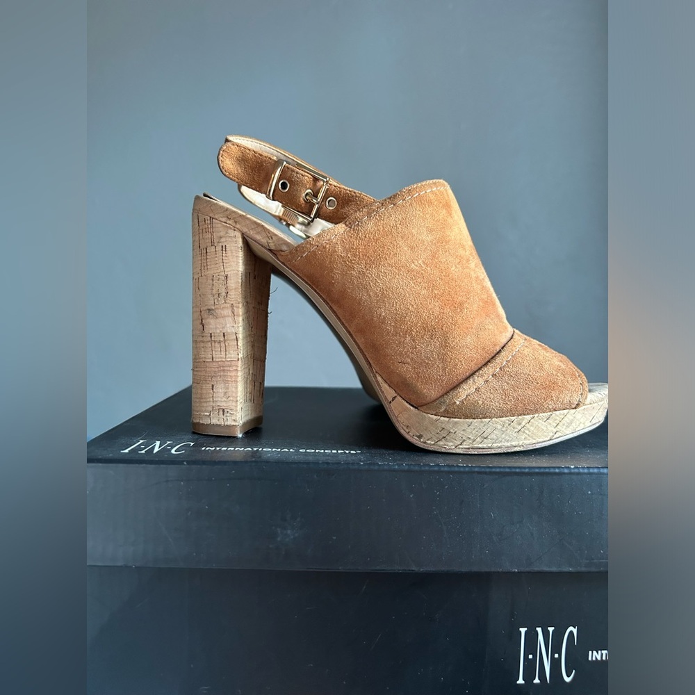 Inc suede shoes. Size 7
